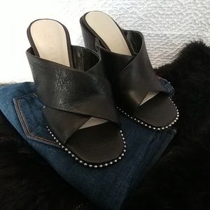 NEW 1. STATE sandals